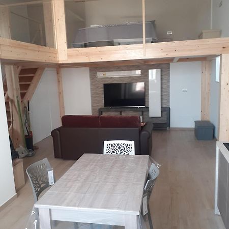 La Casina Sul Mare Villa โจวีนัซโซ ภายนอก รูปภาพ